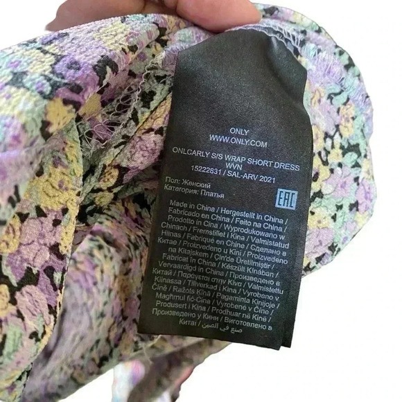 ONLY Floral Wrap Dress - Picture 8 of 9